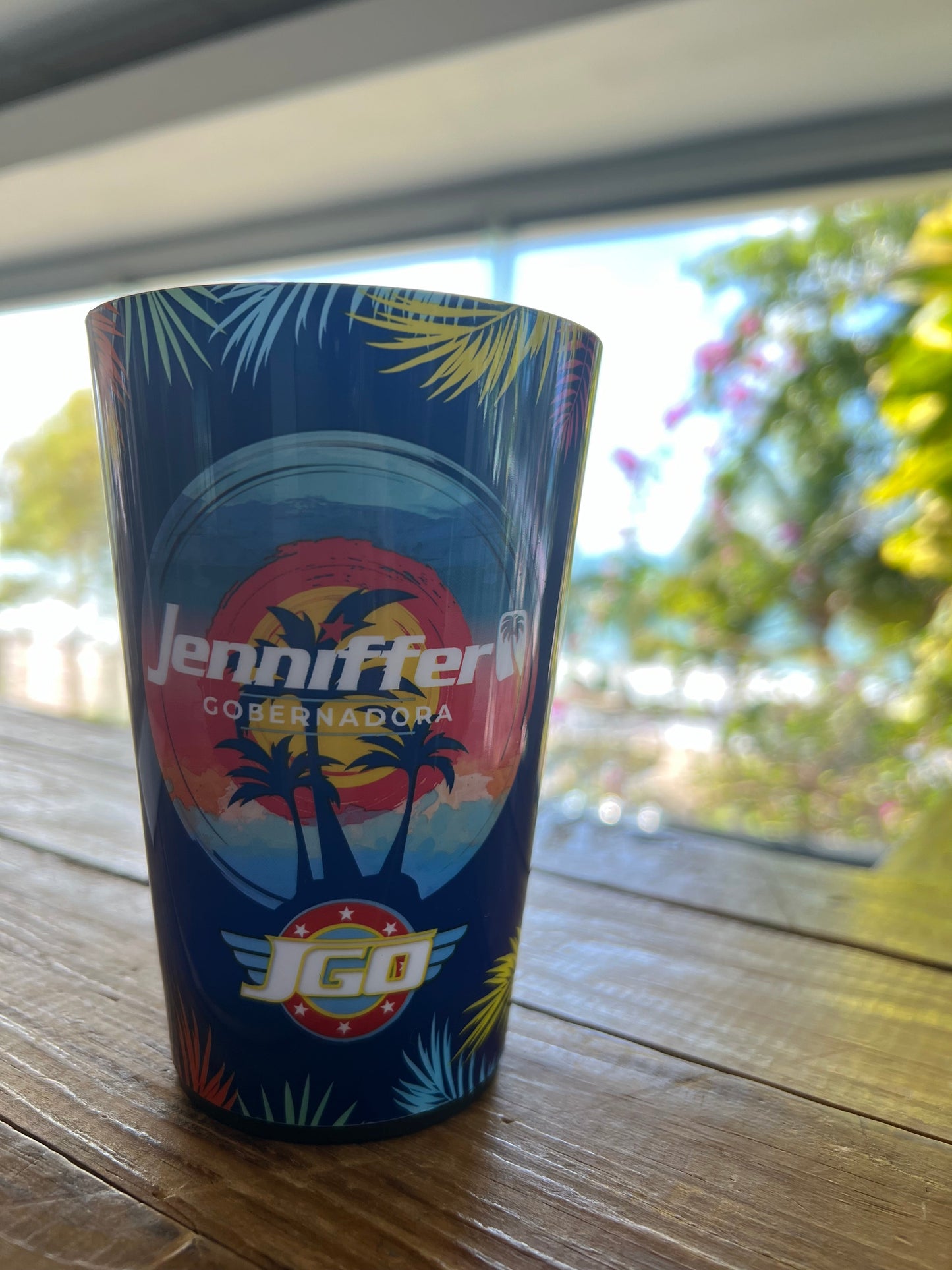 LIMITED OFFER: GET 1 BEACH BALL WITH THE PURCHASE OF 2 JGO SUNSET LED LIGHT UP 16 OZ  CUPS